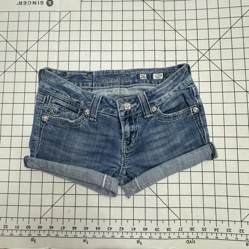 Miss Me Shorts Juniors 26 Blue Denim Cuffed Hot Pants Rhinestone Fleur De Lis